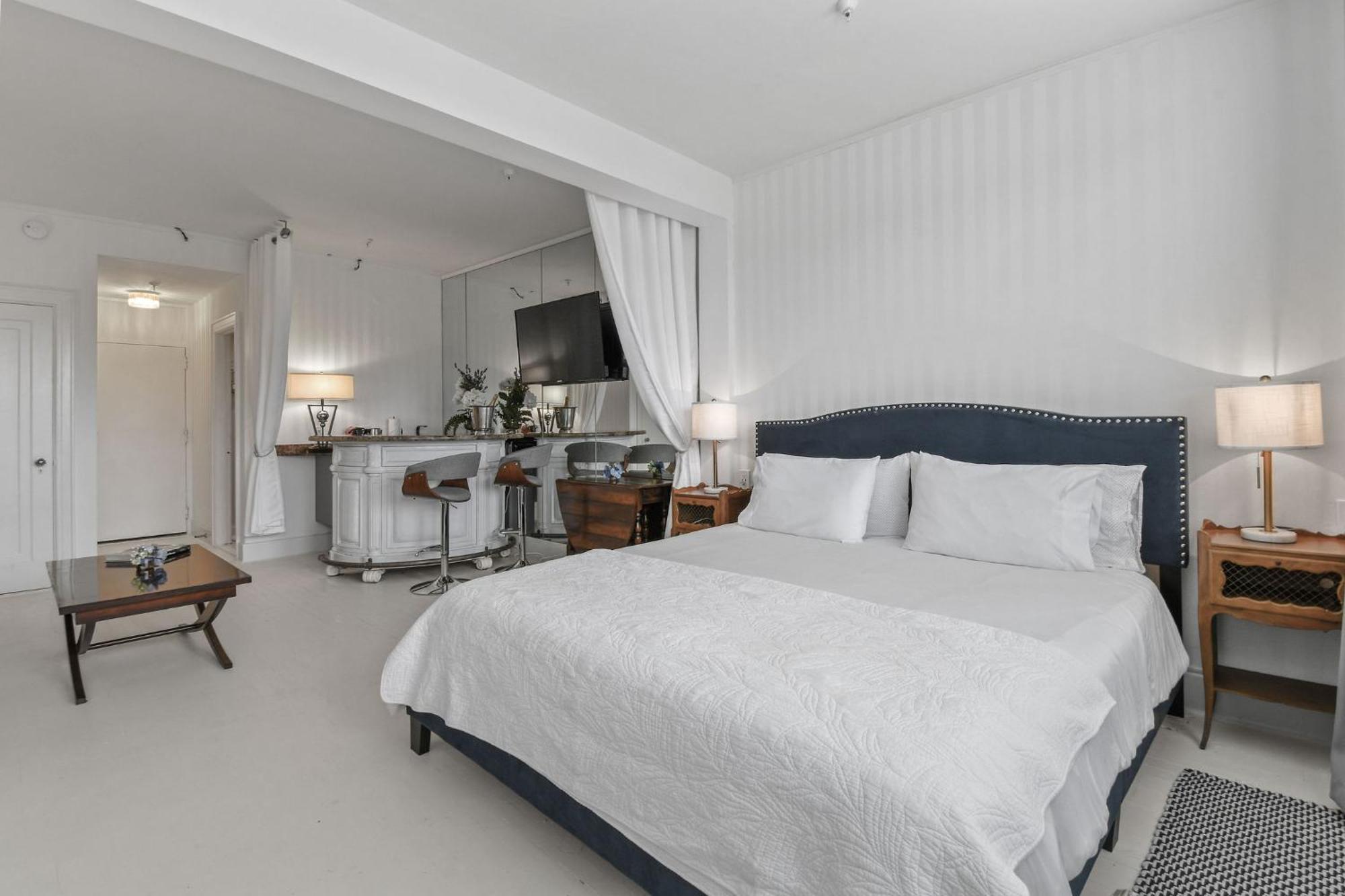 Orchid Suites - Historic Palm Beach Hotel Condominium Экстерьер фото