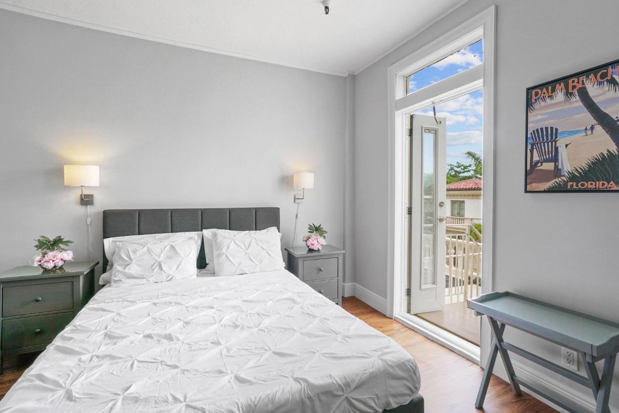 Orchid Suites - Historic Palm Beach Hotel Condominium Экстерьер фото